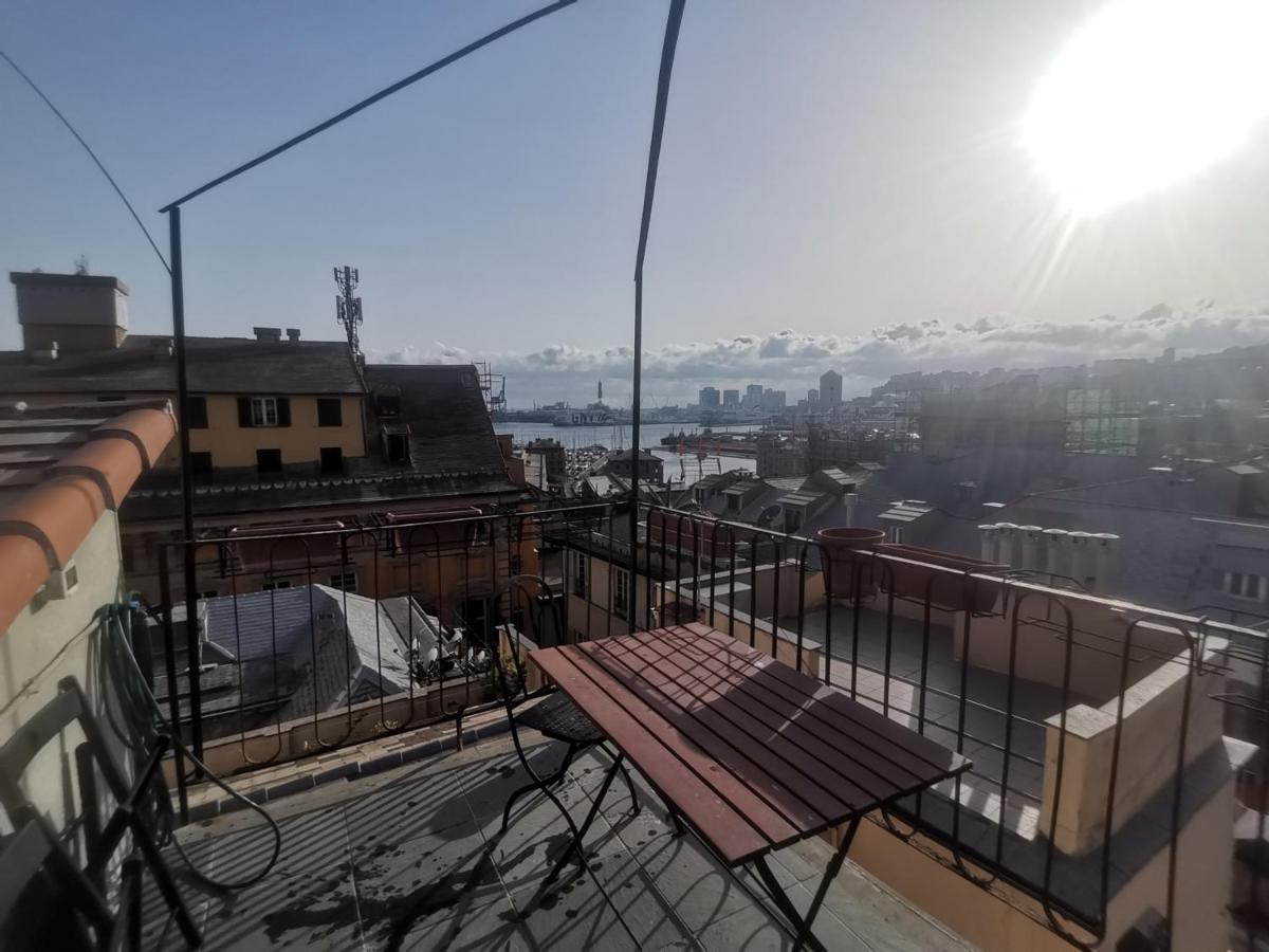 The House On The Roof In * Genua